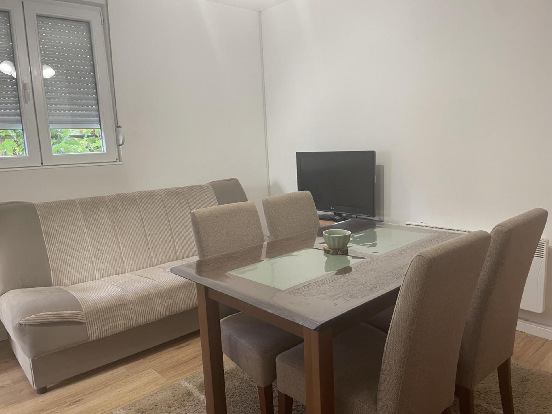 Apartment La Romana Подгориця Екстер'єр фото